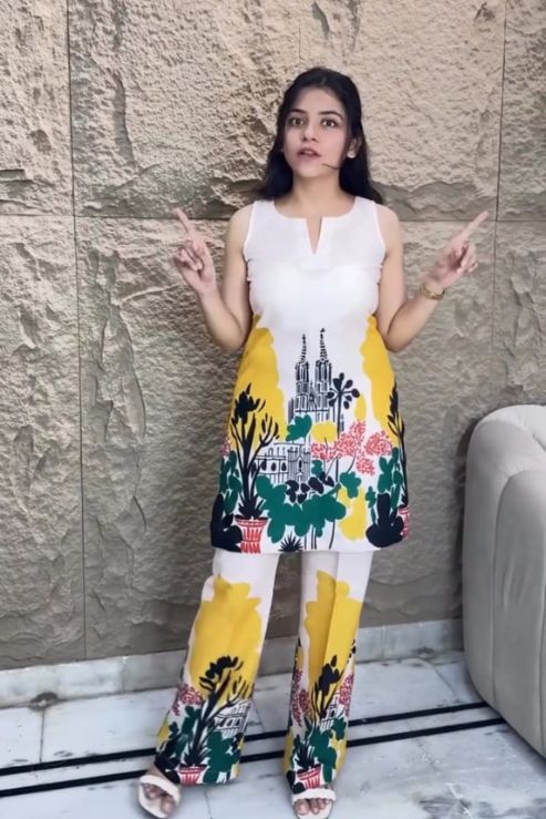 Trendy Floral Printed Kurta Set for Women - Urban Garden Design